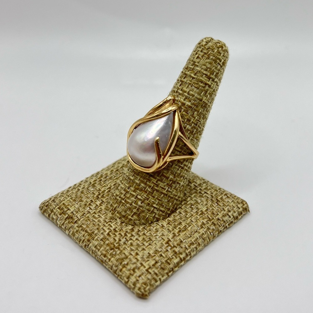 14k Solid Gold Pearl Statement Ring Size 8 Vintag… - image 4